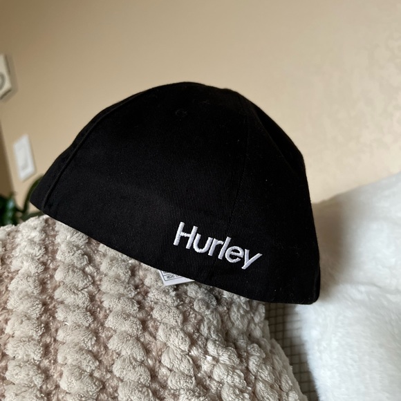 Hurley Flexfit Hat - Picture 2 of 2